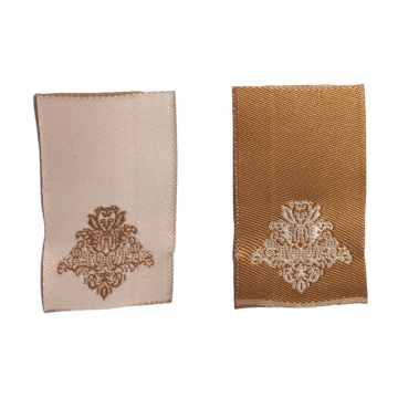D2523 - White Antimacassars Chair Covers (pk2)