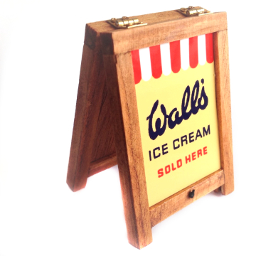 MS215 - 1:12 Scale Walls Ice Cream Sign