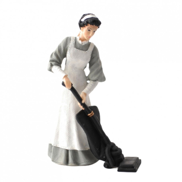 DP315 - Maid Vacuuming