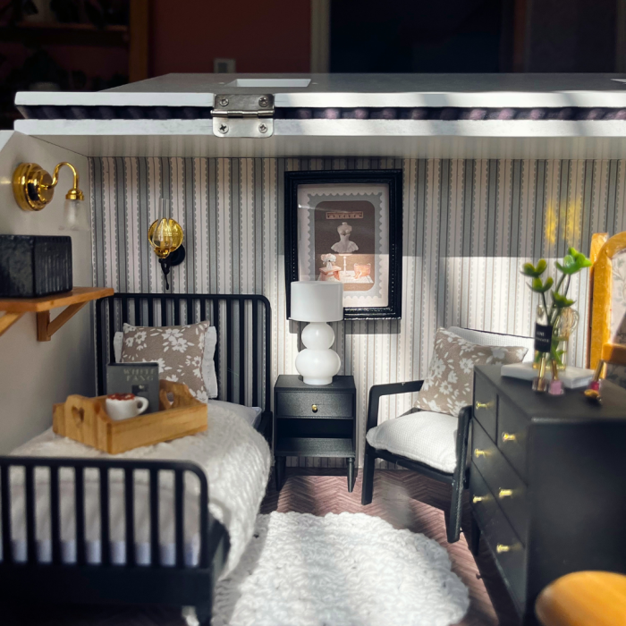 Table Lamp with Modern White Base - Battery Light (Discontinued)