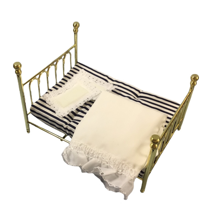 Brass Double Bed & Covers
