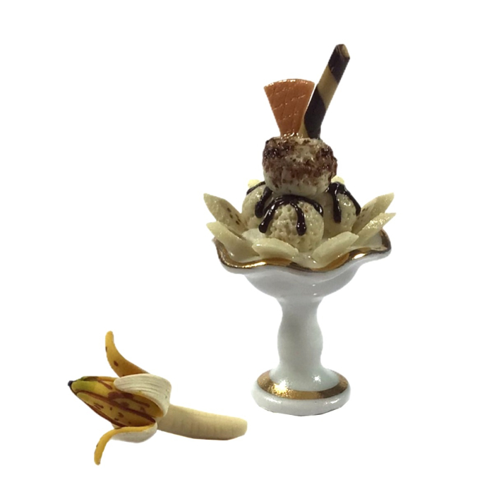 Ice Cream Sundae with Bananas